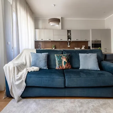 Housmart Massarenti 61 *