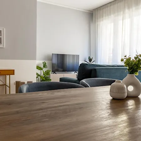 Apartment Housmart Massarenti 61 *