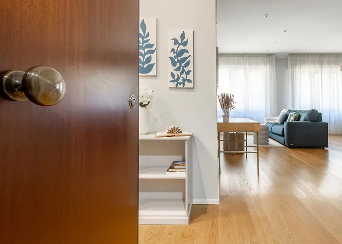 Lägenhet Housmart Massarenti 61 *