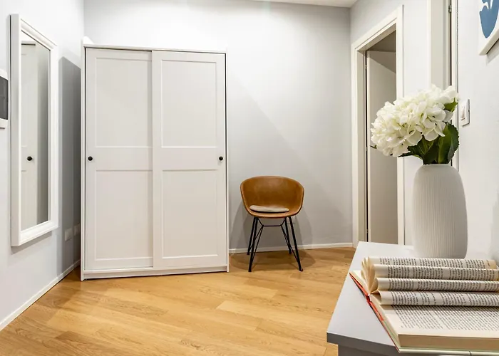 Housmart Massarenti 61 *