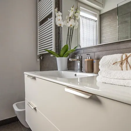 Housmart Massarenti 61 * Bolonha